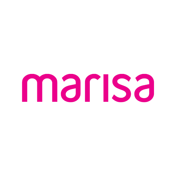 A foto mostra a logotipo da marca Marisa.